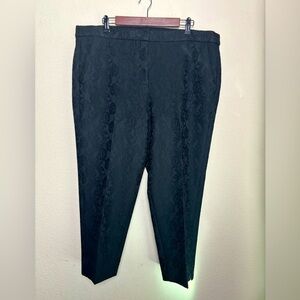 Chico’s Black Floral Lace Jacquard Knit Stretch Cropped Ankle Pants 3 XL/16